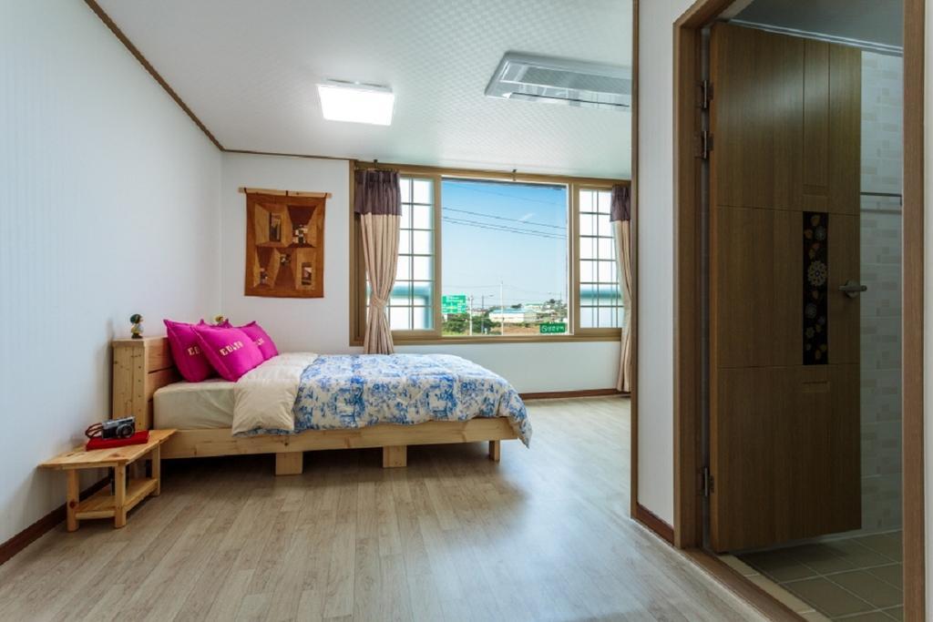 Jeju Wayo Pension Exterior photo